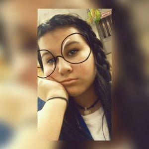 Meet your Posher, Samara